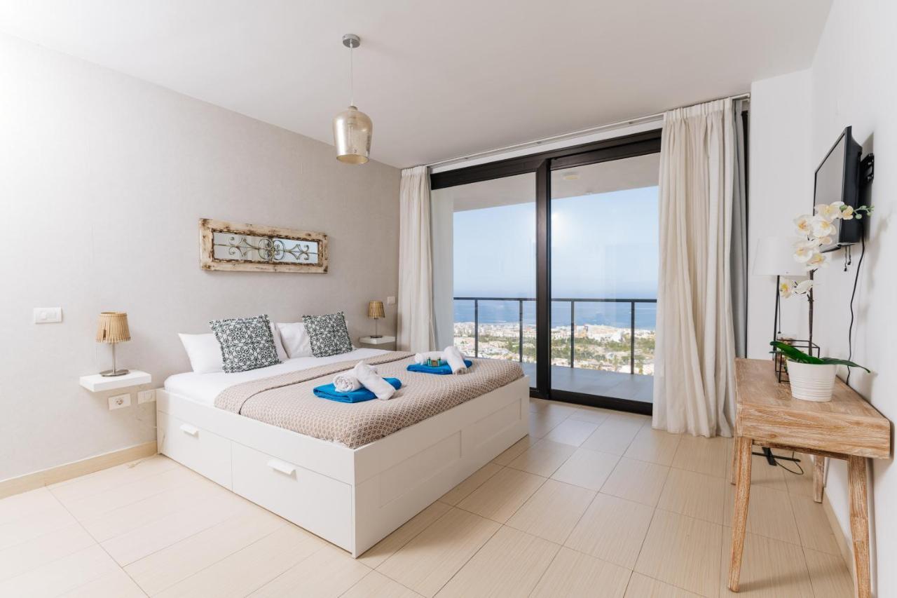 Sunset White Villa - Ocean View, Jakuzzi, Heated Pool, Air-Conditioning, Grill Playa de las Americas  Exterior photo